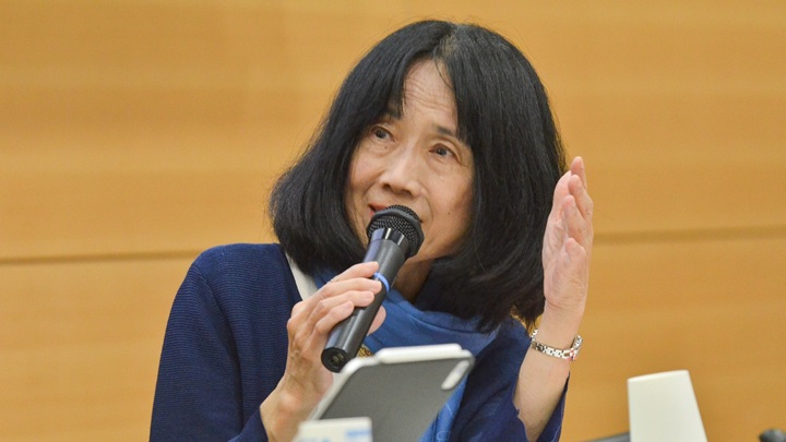 写真：一橋大学の後藤玲子名誉教授