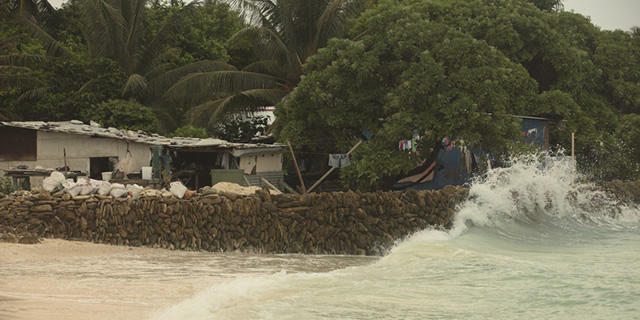 世界でもっとも早く太陽が昇る国 キリバスが水没の危機に なんとかしなきゃ プロジェクト