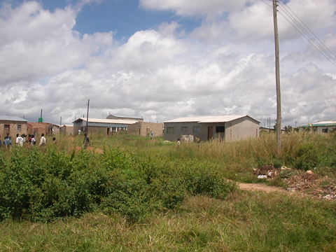 【協力実施前】ンゴンベ未計画居住区：コミュニティーセンター建設予定地
