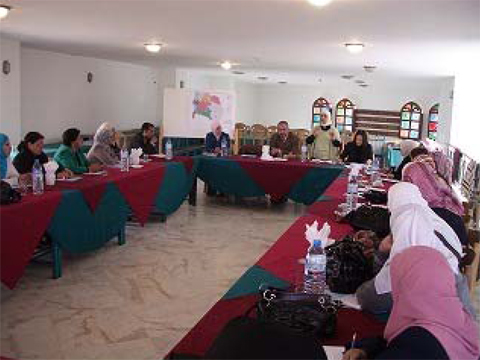 Karak県において婦人社会活動リーダーへ住民啓発プログラム実施についてガイダンスが行われた。
