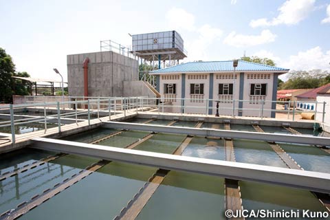 ジュバの浄水場の施設。汲み上げたナイル川の水を、何層ものフィルターを通して浄化していく。（写真提供：久野真一）