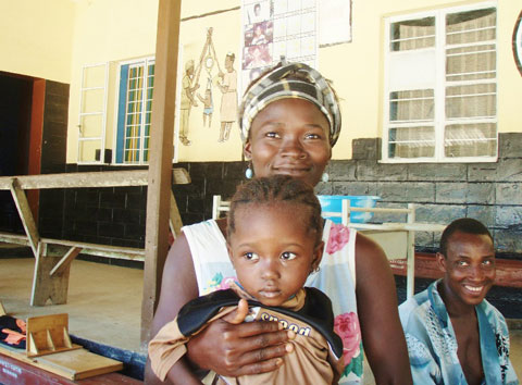 プロジェクト対象県のコミュニティ保健施設で健診を受けた親子