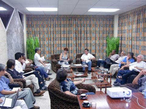 2013年7月23日に開催した第2回プロジェクト実施委員会（PEC）。