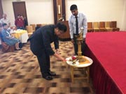 日本大使による開会式でのランプ点灯