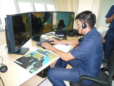 （協力実施前）フィリピン港湾庁マニラVTMS管制センター　管制室