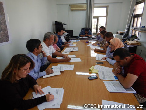 週例会議（写真提供：TEC International Co., Ltd.）