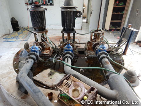カナート井戸とポンプ（写真提供：TEC International Co., Ltd.）