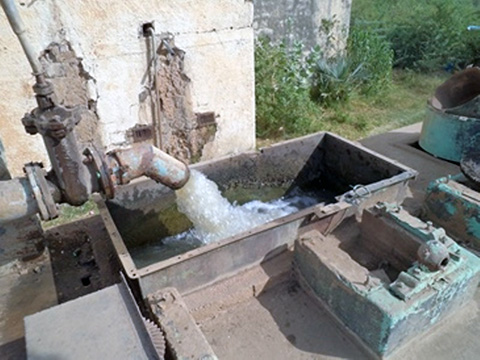 既存浄水場施設の状況：故障が多く、浄水場としての機能を果たしていない。
