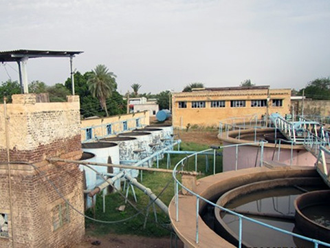 既存浄水場施設の状況：故障が多く、浄水場としての機能を果たしていない。