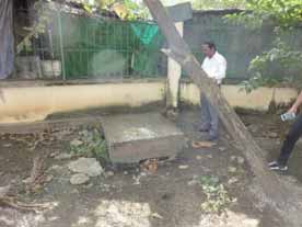 （バッタンバン）男子寮の敷地の排水溝