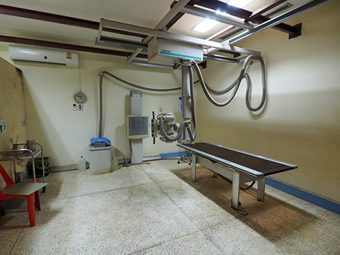 (協力実施前)チャンパサック県病院X線検査室2:2005年に世界銀行の支援で設置。