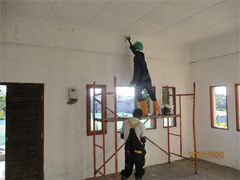 役場事務所（S棟）：改修工事　天井、内壁の塗装工事　2021年7月12日