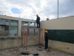 教室棟（G棟）：改修工事　既存梁の補修、レベルの調整　2021年5月20日