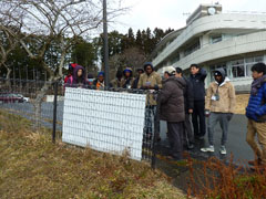 志津川中学校視察の様子。