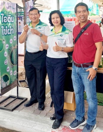 left to right: Dr. Apisit (Dean Faculty of Science, KU), Dr. Arinthip (Project manager) and Dr. Metha (Mahidol Univ./ ADGreen) 