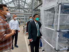Observation training of Wolffia Vertical Farming Technology at floatmeal, Hokkaido University