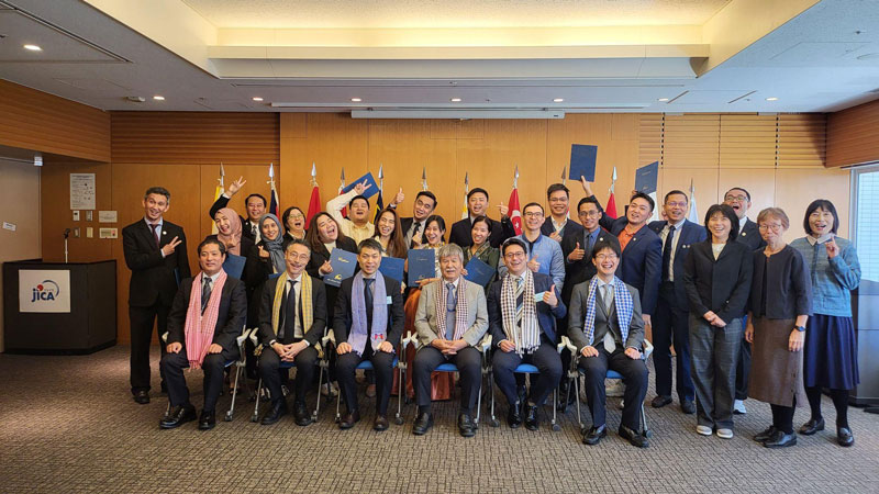 ASEAN各国より18名の研修員が参加/　18 participants from ASEAN member states