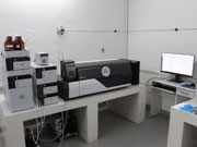 供与された液体クロマトグラフィータンデム質量分析装置（LC-MS/MS）。