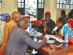 Extension officers supported farmers by asked the question regarding the crops and cropping area for farmers to fill in the form with accurate information.