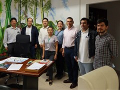 Meeting with Mr. Julio Cesar (third from right in photo), Director General of the Agricultural Department of the Quindío Prefectural Government