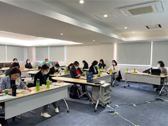 職能団体としての日本助産師会の役割等の講義の様子