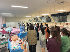 国立看護大学校での分娩介助についての演習の実例