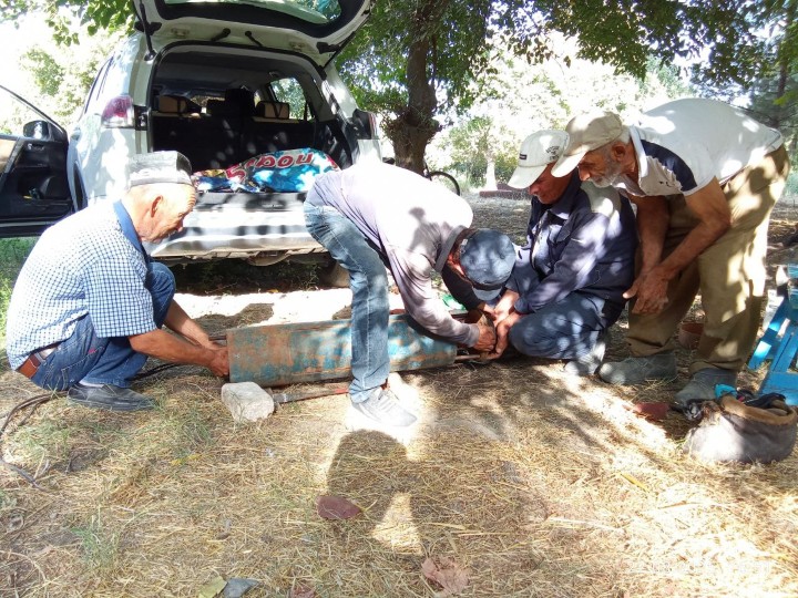 井戸用水中ポンプの修理指導