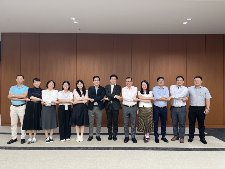 訪日研修にて経団連を訪問（写真提供：OECC）