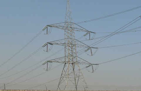 本事業で整備された220キロボルト送電線の送電鉄塔（レワット〜イスラマバード送電線）