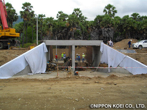 排水工（ボックスカルバート）建設状況（写真提供：日本工営（株））