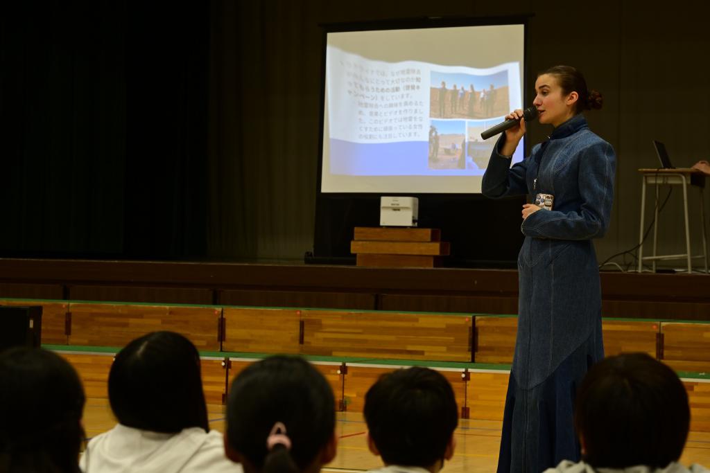 板橋区立加賀小学校での特別授業の様子