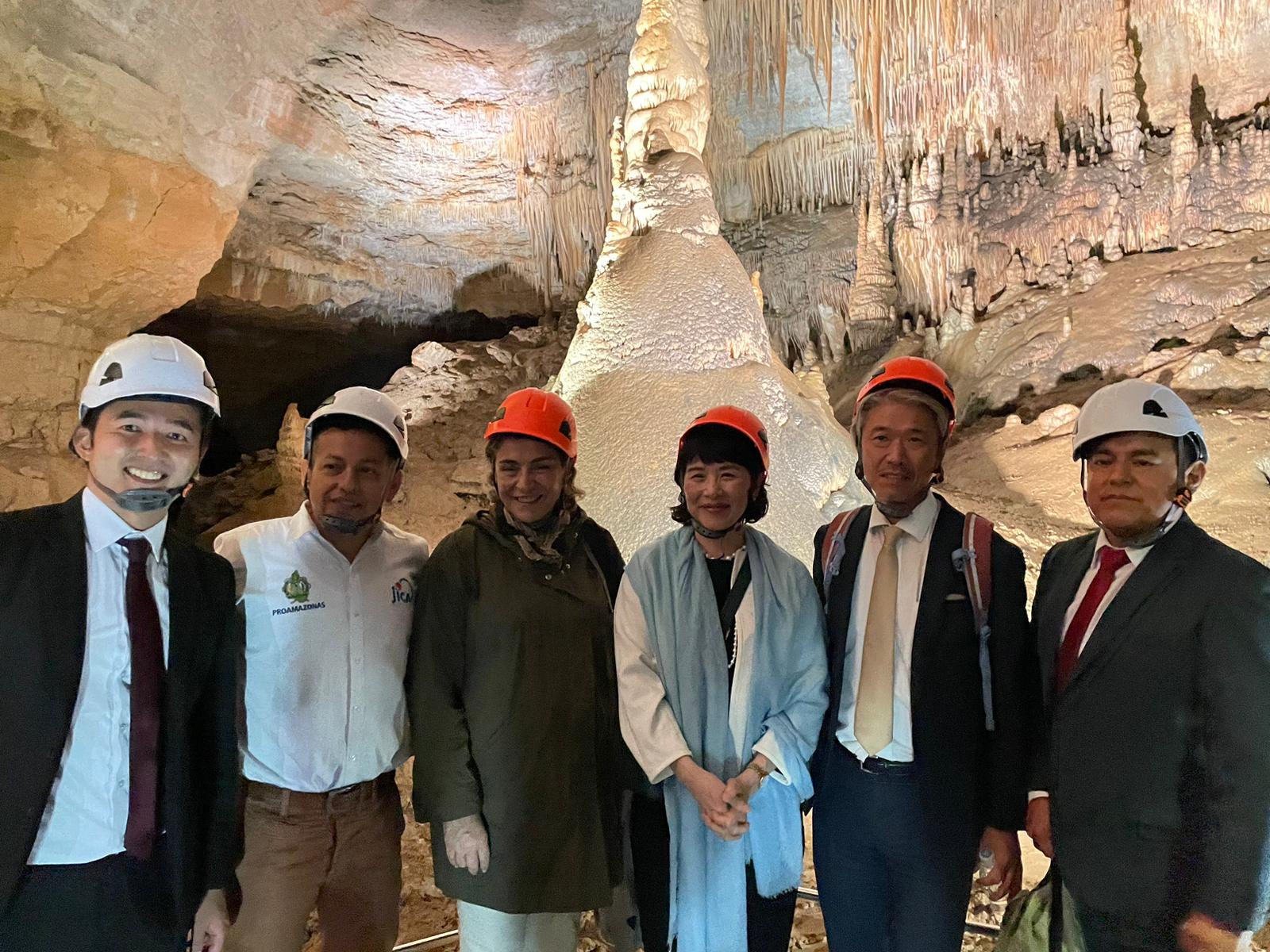 Dentro de la Caverna Quiocta.