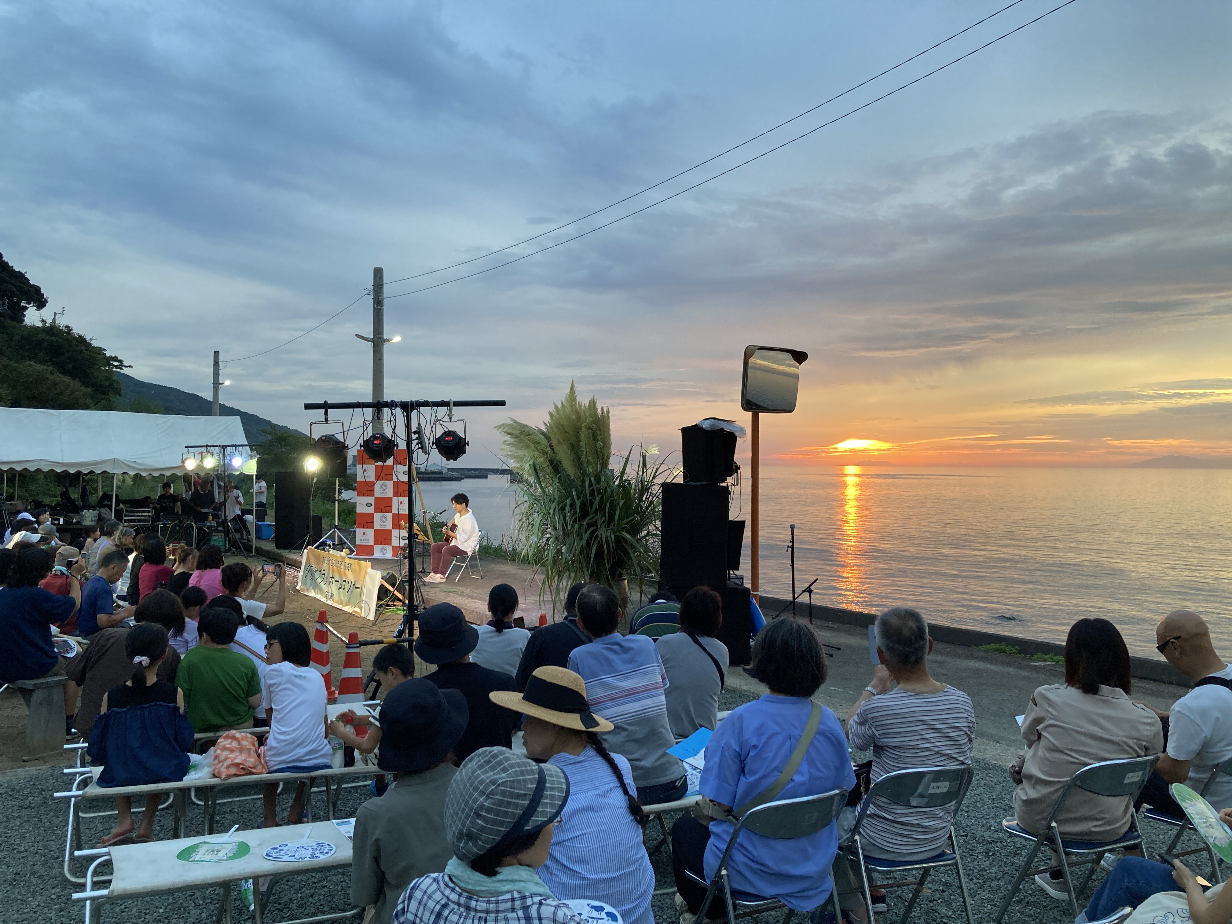 夕焼けプラットホームコンサート