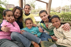 協力隊時代。エジプトのストリート・チルドレン保護施設の子どもたちと一緒に