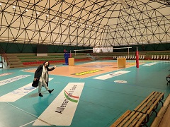 青木さんが担当している男子バレーボールの石川祐希選手が所属する
イタリア・ミラノのクラブの体育館にて（今年2月）