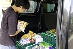 食材の無料配達を通して顔見知りになるにつれ、配布先世帯の方々との会話も増えていく