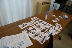 漢字のパーツを組み合わせるパズルや、学校の宿題ドリル