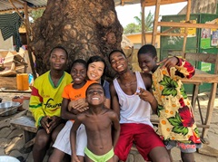 地域の子どもたちにも大人気の奈良さん