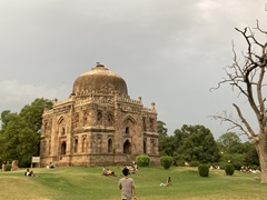 インドには歴史的に価値のある寺院や遺跡が多い。「文化、宗教や政治の背景を知っておくと、インドの人々を不用意に不快にさせずに済むでしょう」（近藤次長）