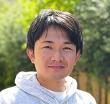 栗野泰成さん
