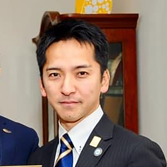高橋 賢人さん