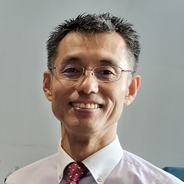 橋本謙さん