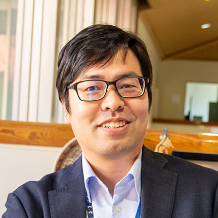上舘文世さん
