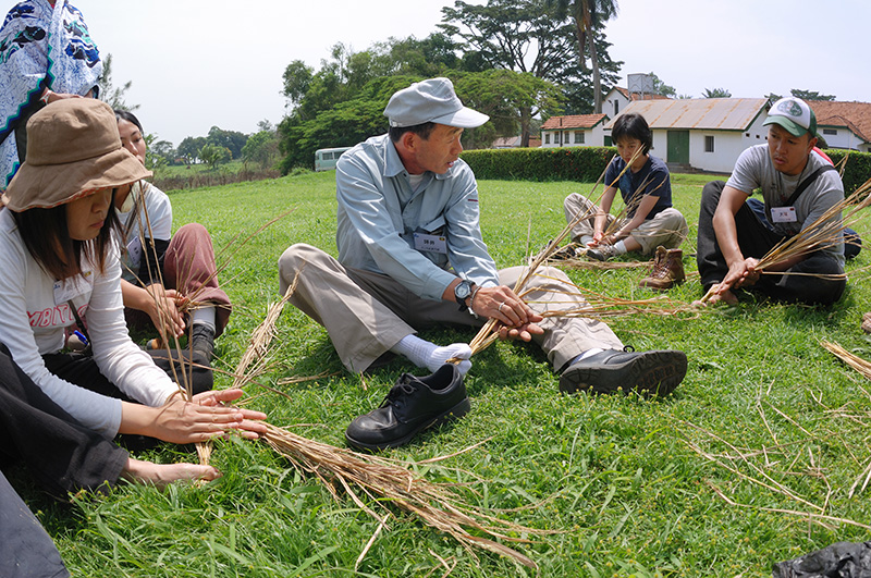 歴史に息づく隊員の奮闘   TICADと協力隊