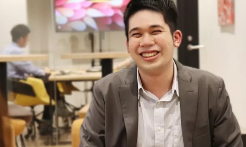 就職ストーリー