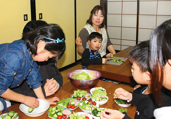 3歳から中学生までが通う『あおむし』