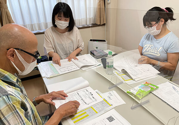 コース内容や教材の使い方などを丁寧に説明